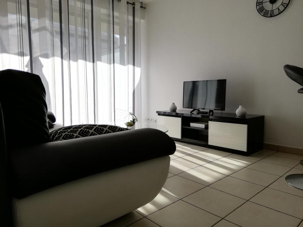 Appartement 2P et parking privé à 50m des plages. Villeneuve-Loubet Esterno foto